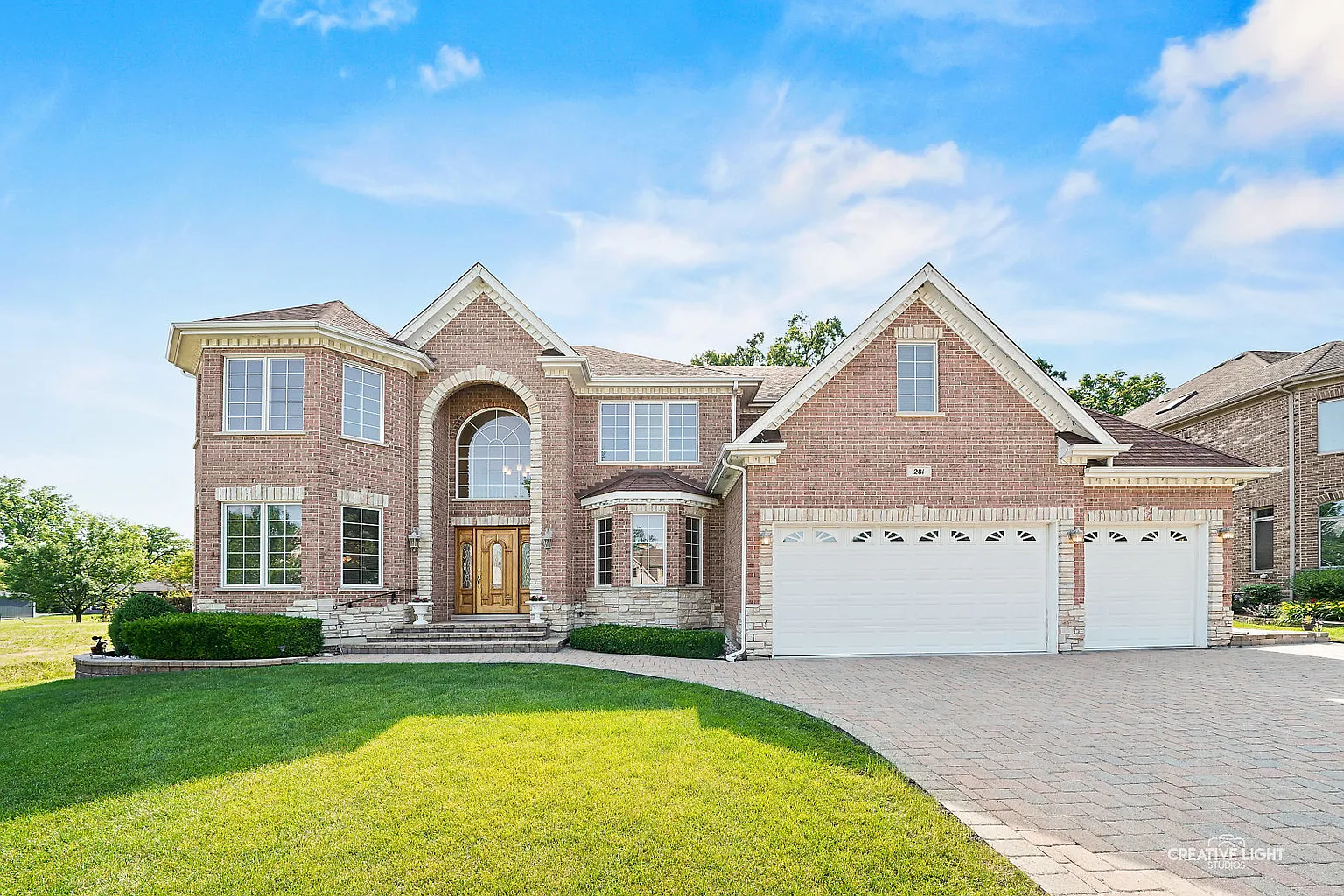 281 N Forest Dr photo 1
