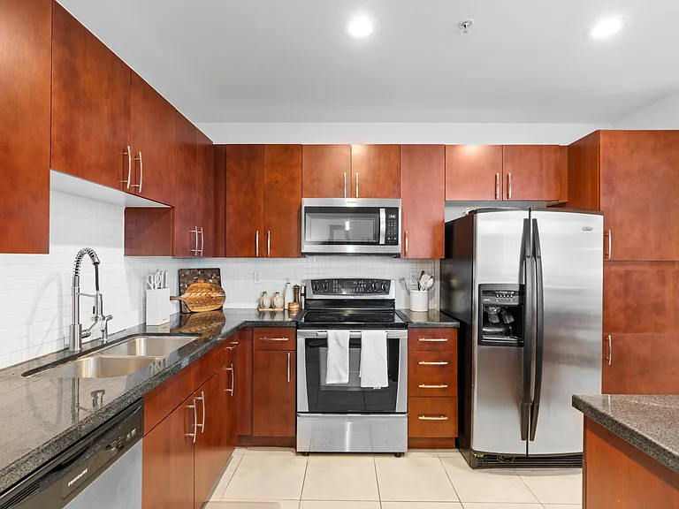 300 S Australian Ave #1101 — Photo 3
