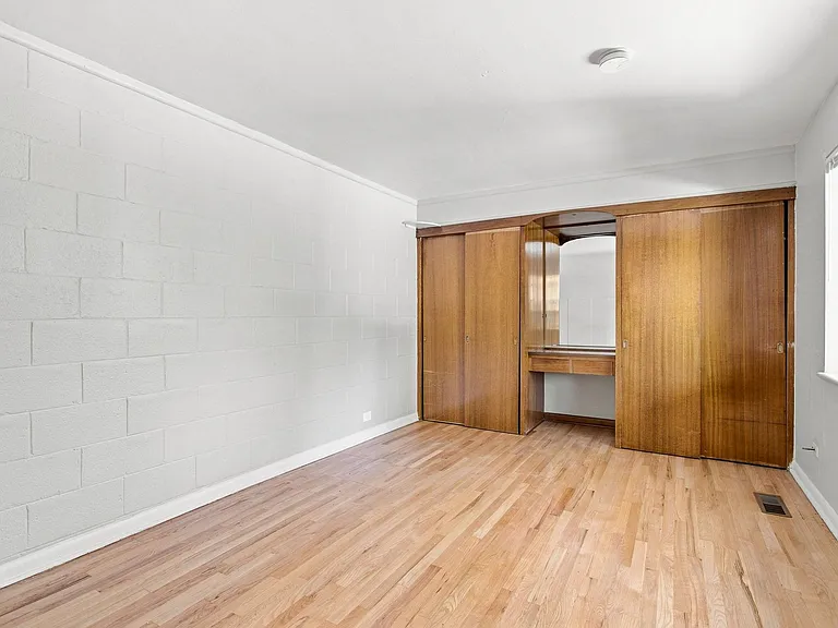 850 S Pearl St — Photo 25