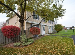 20 Clearfield Dr, Webster, NY 14580