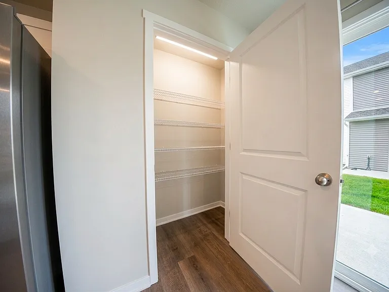 303 Ember Dr — Photo 8