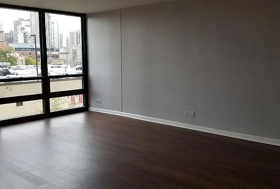 3rd image of 1636 N Wells St APT 406
