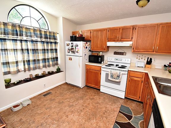 5th image of 2178 Poplar Blvd