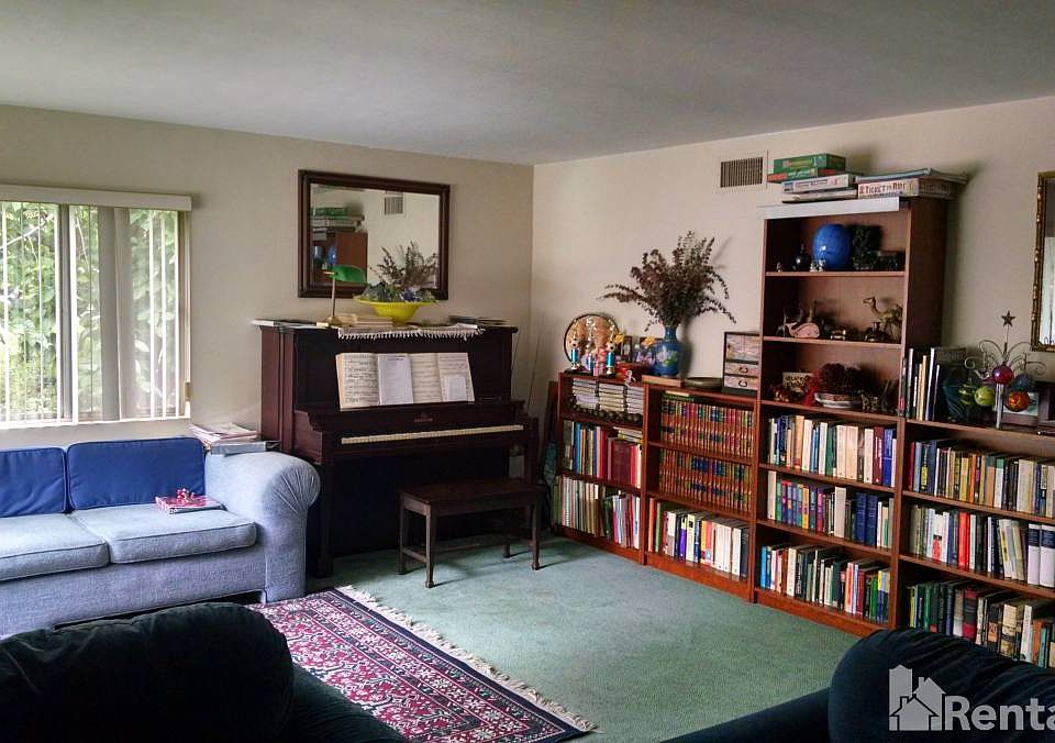 Living room looking SE