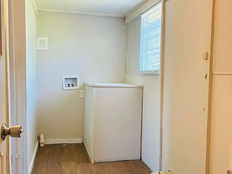 318 Cemetery Dr — Photo 16