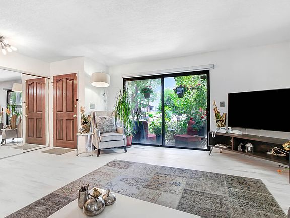 4th image of 21545 Erwin St Unit 98