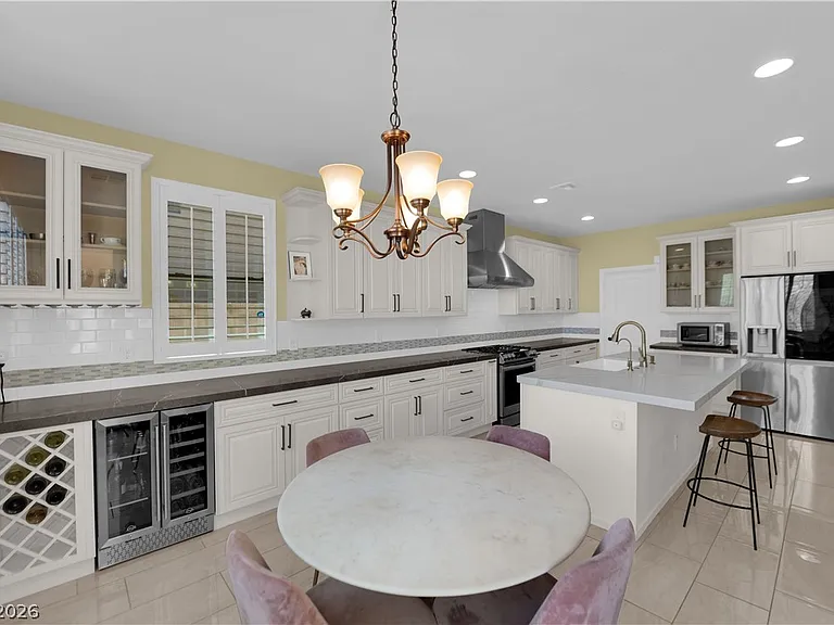 608 Highland Bluff Way — Photo 9