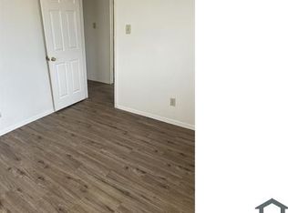 308 52nd St SW, Albuquerque, NM 87105