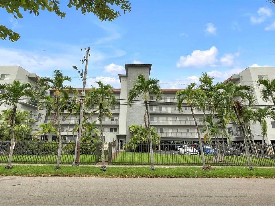 900 SW 84th Ave #309