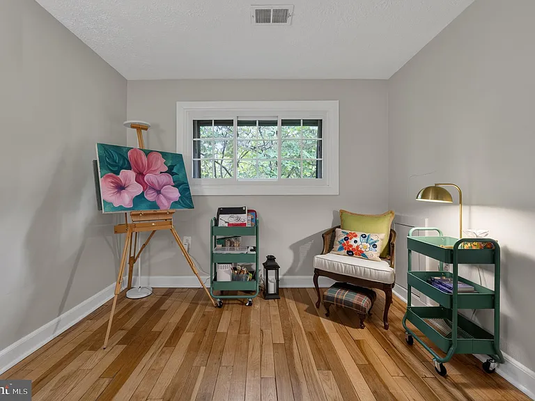 150 S Virginia Ave #34 — Photo 25