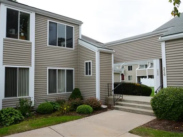 224 Nassau Dr, Springfield, MA 01129