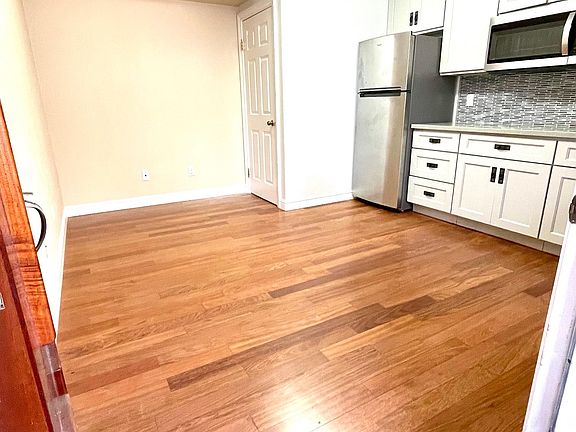 2nd image of 1281 25th Ave #B
