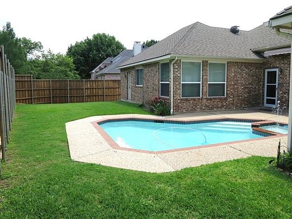3rd image of 6300 Birchmont Dr
