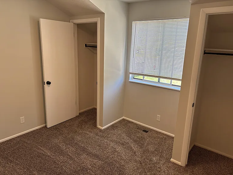 4239 W Bampton Ln — Photo 16