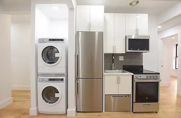 Rented by Voro, LLC | media 12