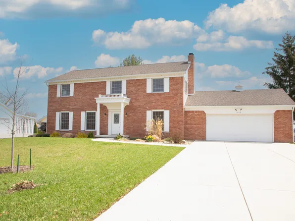 1402 Durham Dr, Crawfordsville, IN 47933