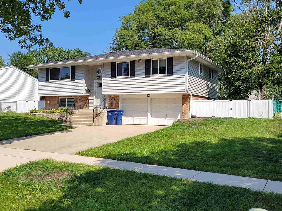 1st image of 211 Wakefield Ln