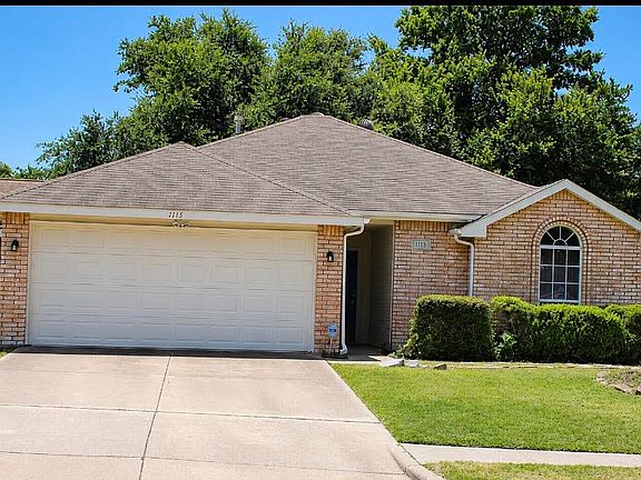 2nd image of 1115 Parker Ct