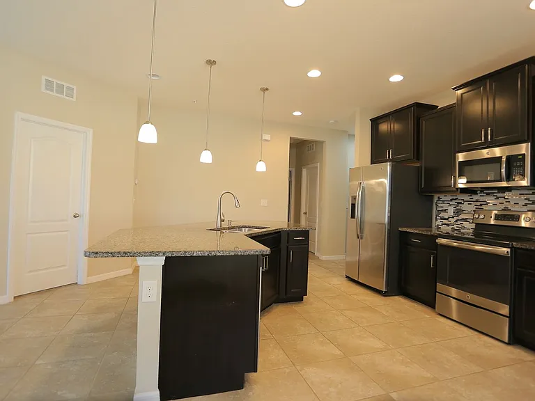 8240 Enclave Way #101 — Photo 4