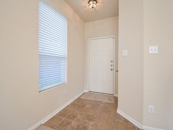 4th image of 19035 Ashford Square St
