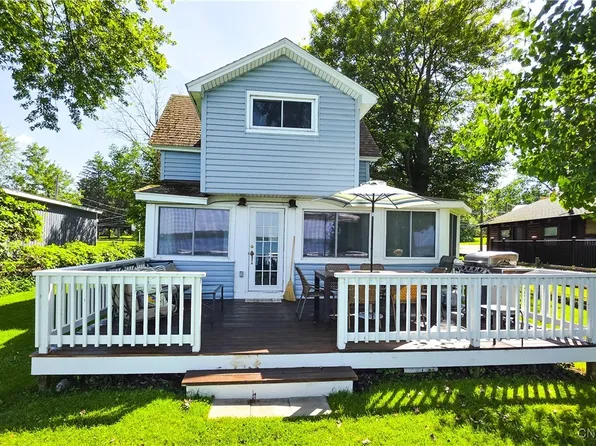 5416 W Lake Rd, Auburn, NY 13021