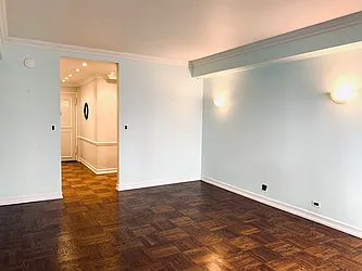 Rented by R New York