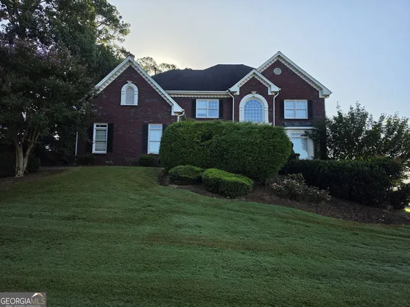2810 Shoemaker Ln, Snellville, GA 30039