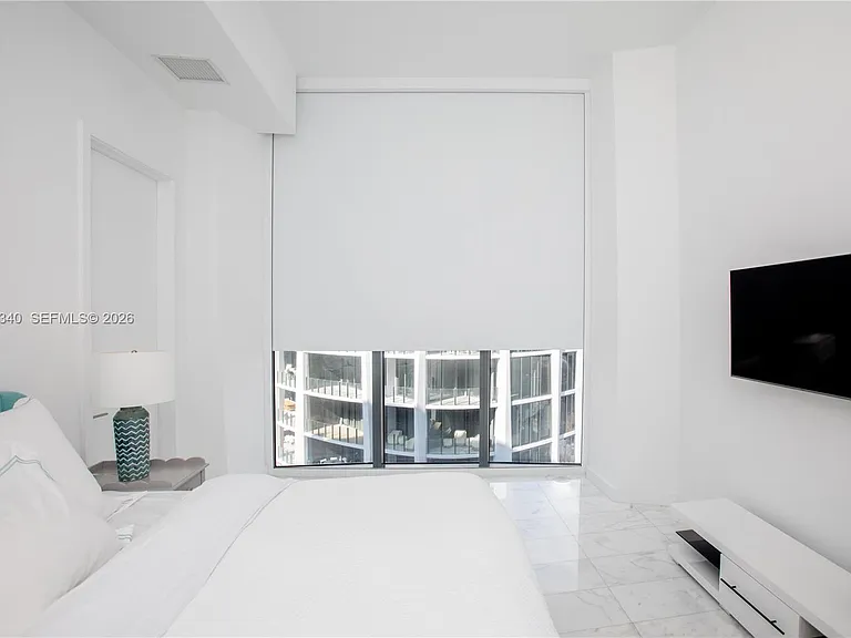 2821 S Bayshore Dr #20D — Photo 17