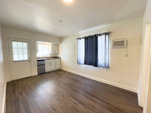2nd image of 1213 Dewey Ave Unit 1/2