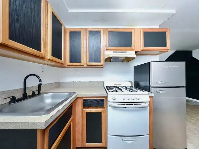232 Dartmouth Loop #1 — Photo 2