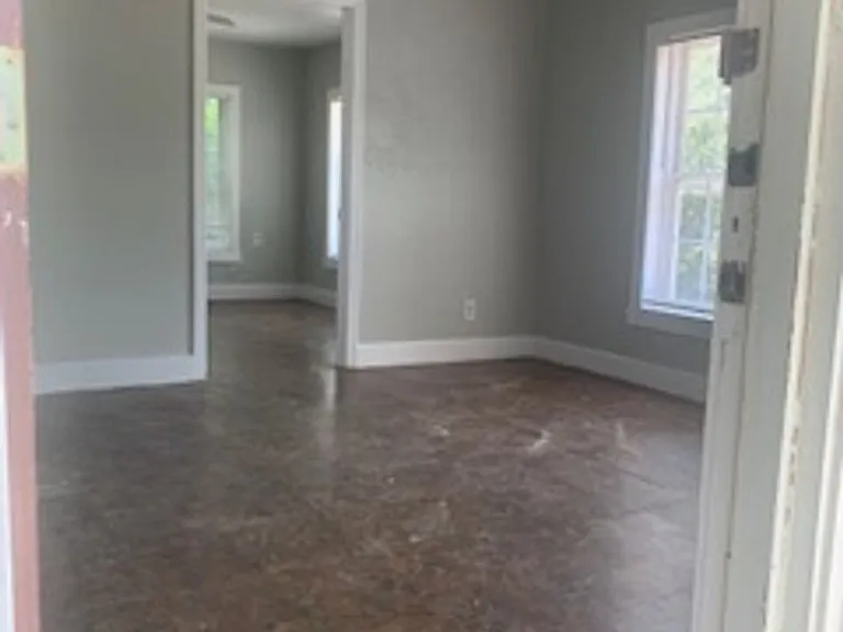 807 Bowie St #B — Photo 16