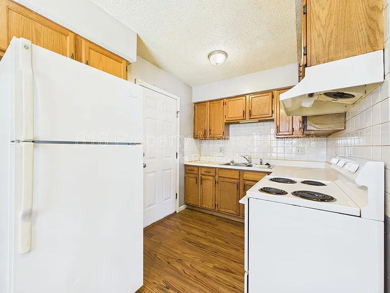 7115 Bales Ave — Photo 6