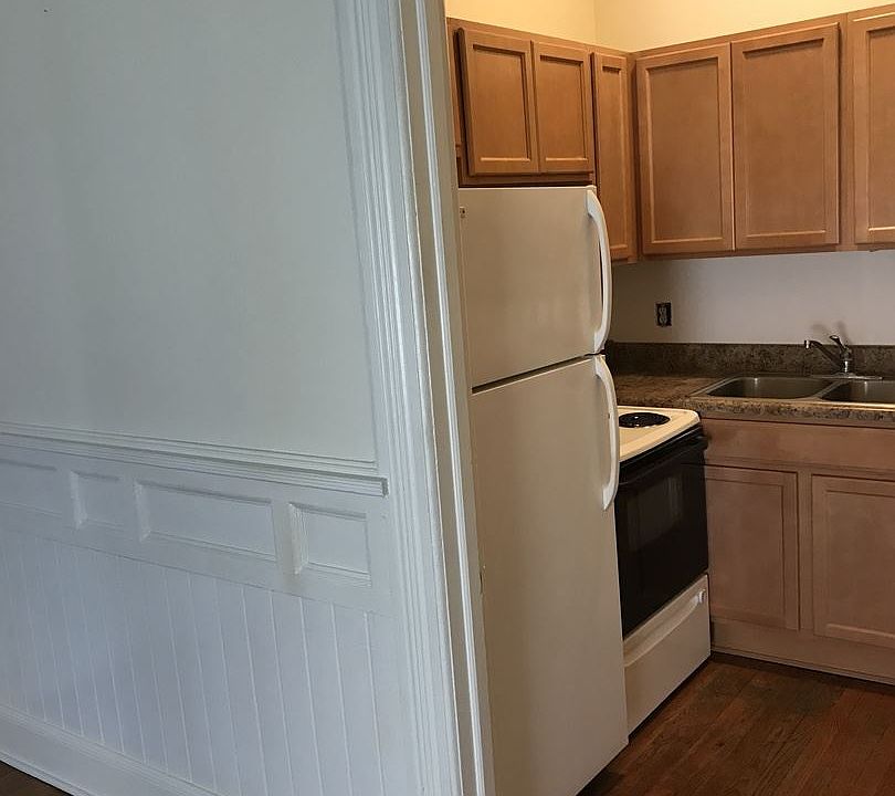 2nd image of 723 N Church St APT 1