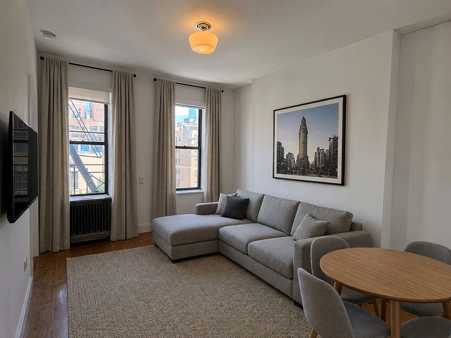 57 West 10th Street — Photo 1