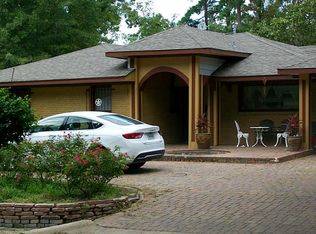 1707 N Thompson St, Conroe, TX 77301