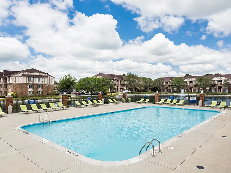 Scarborough Lake Apartments — Photo 22