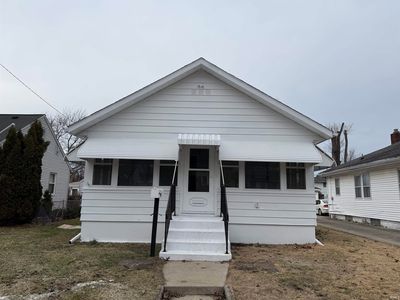 817 E Eckman St, South Bend, IN, 46614