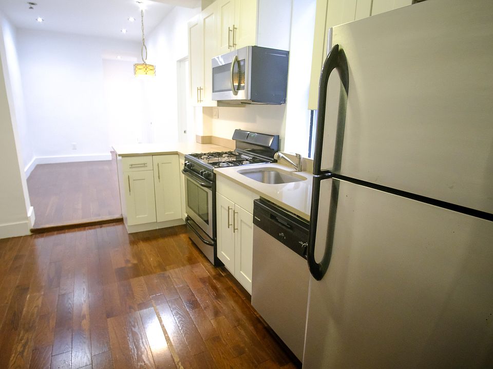 1st image of 12 Pinehurst Ave #F4