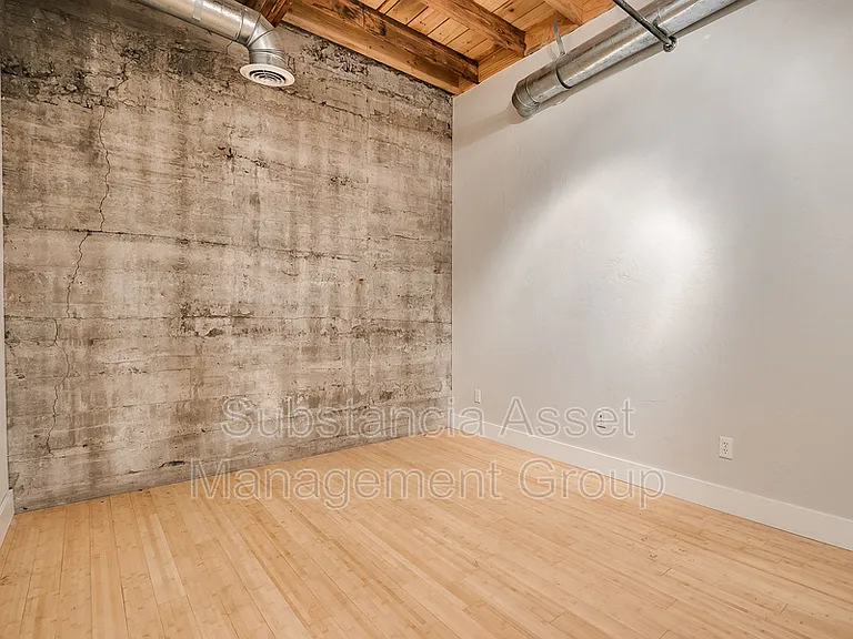 222 E Main St #B — Photo 12