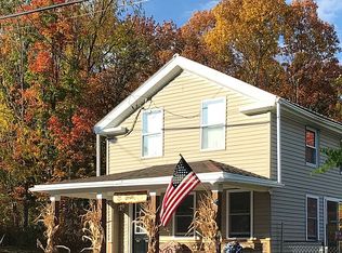 8 Pond St, Victory Mills, NY 12884