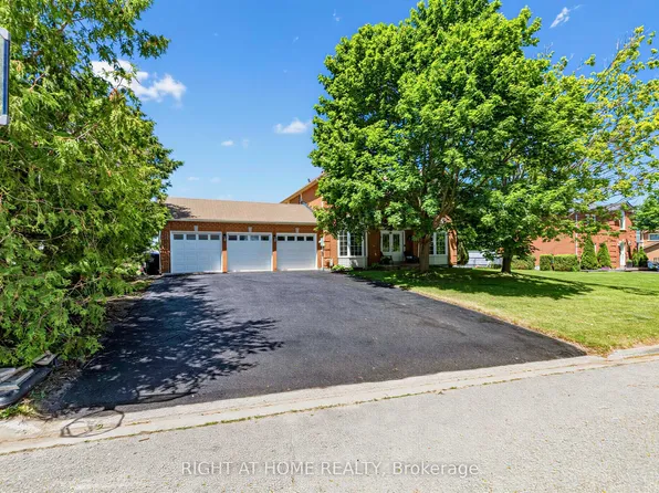 2114 Hughes Dr, Innisfil, ON L0L 1R0