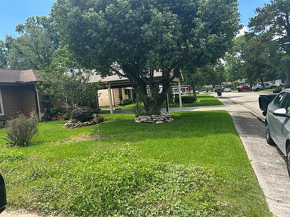 3rd image of 3734 Penwood Way