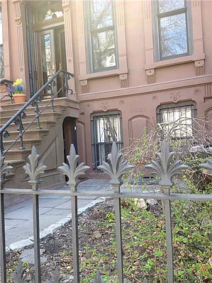 Rented by Avenue Sotheby's International Realty | media 13