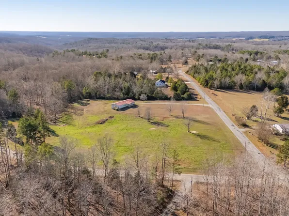 6602 High Meadow Ct, Nunnelly, TN 37137