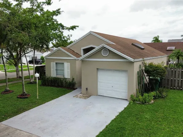 12713 SW 146th Ln, Miami, FL 33186