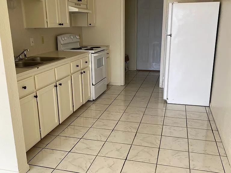 1104 Georgetown Rd #B — Photo 7