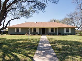 3211 Darby Ln, Denton, TX 76207