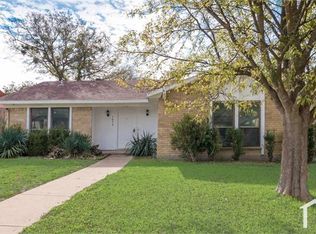 1038 Tracy Ln, Lancaster, TX 75134