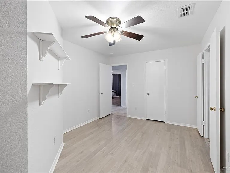 508 Pacific Ave — Photo 17