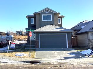 104 Lakewood Cir, Strathmore, AB T1P0G8